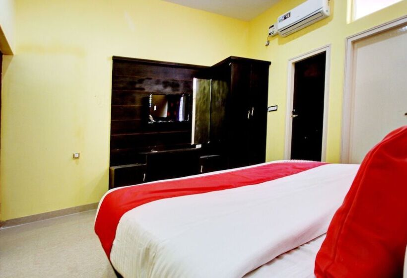 Hotel Oyo 26801 Ss Residency