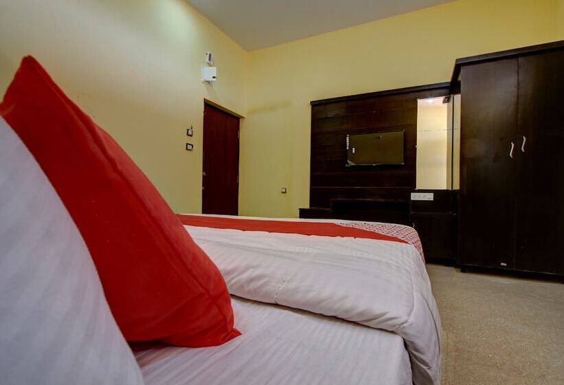 Hotel Oyo 26801 Ss Residency
