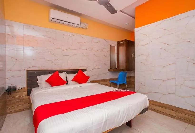 Oyo 24374 Hotel Dwaraka
