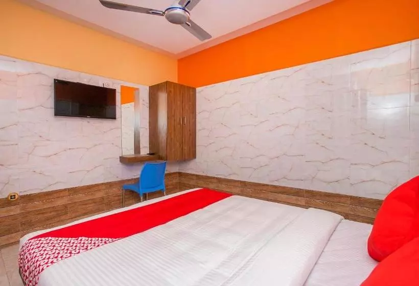Oyo 24374 Hotel Dwaraka