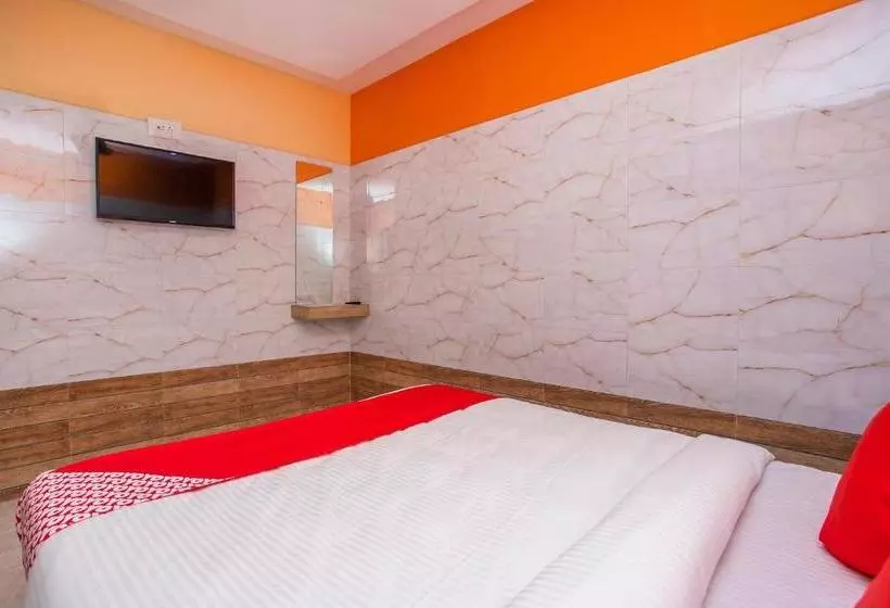 Oyo 24374 Hotel Dwaraka