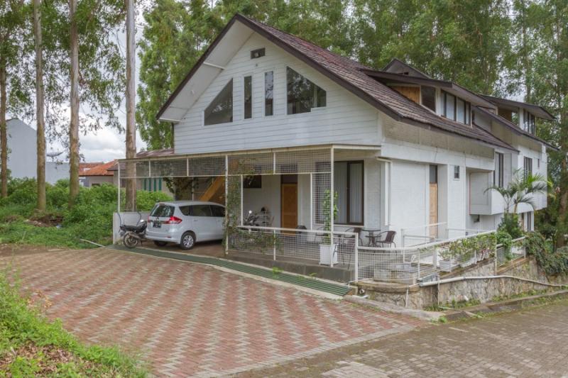 פנסיון Reddoorz Syariah @ Eco Pesantren Daarut Tauhid