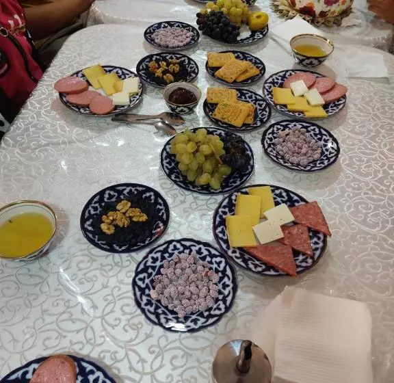 پانسیون Sherxan House
