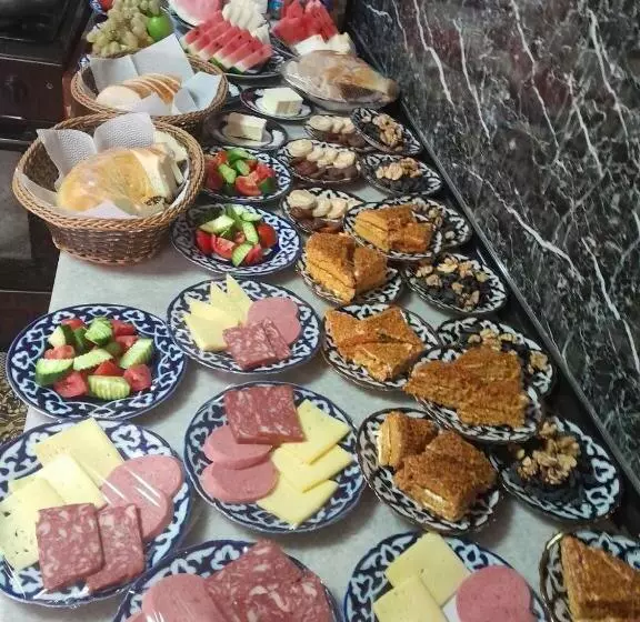 پانسیون Sherxan House