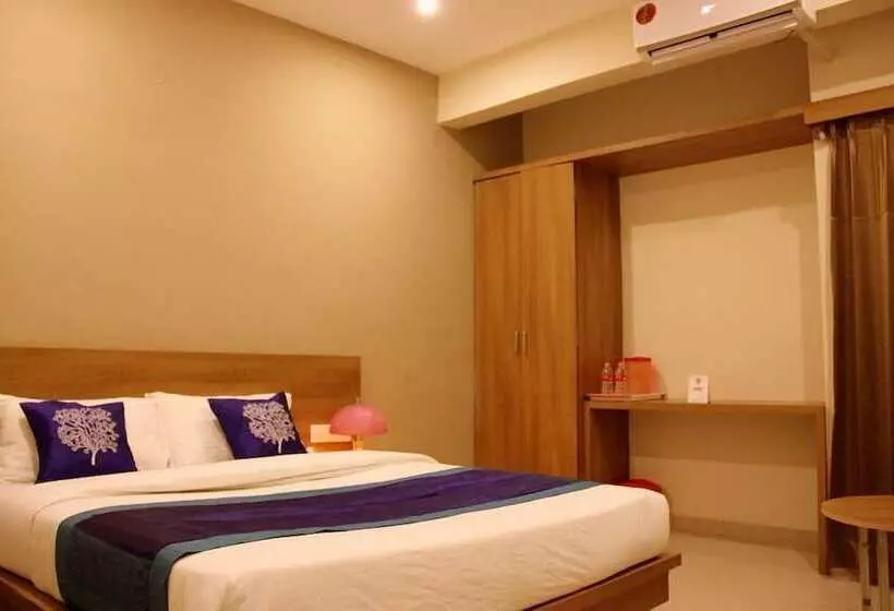ホテル Samasth Room And Suites