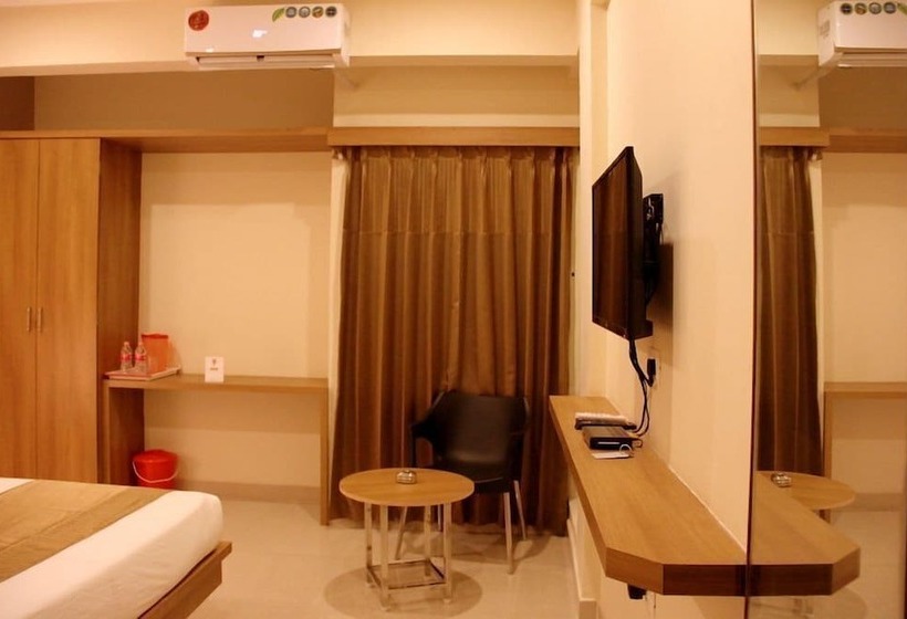 Hotel Samasth Room And Suites