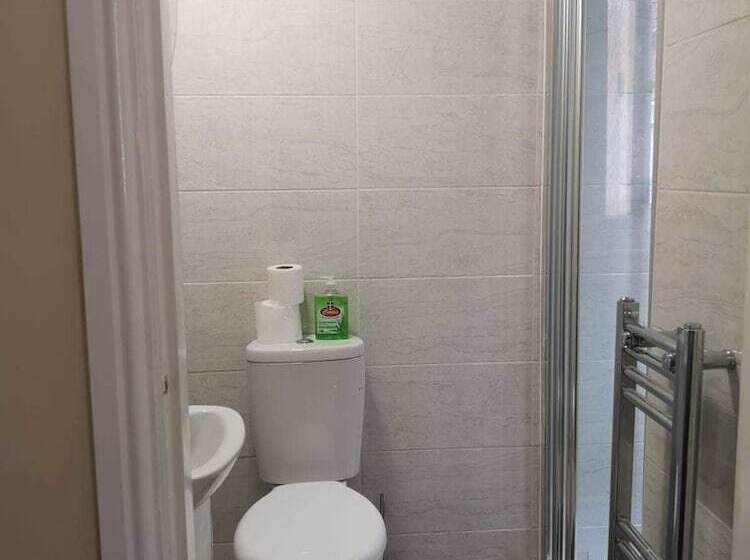 Отель The Winter Garden Suites