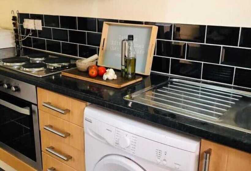 Отель The Winter Garden Suites