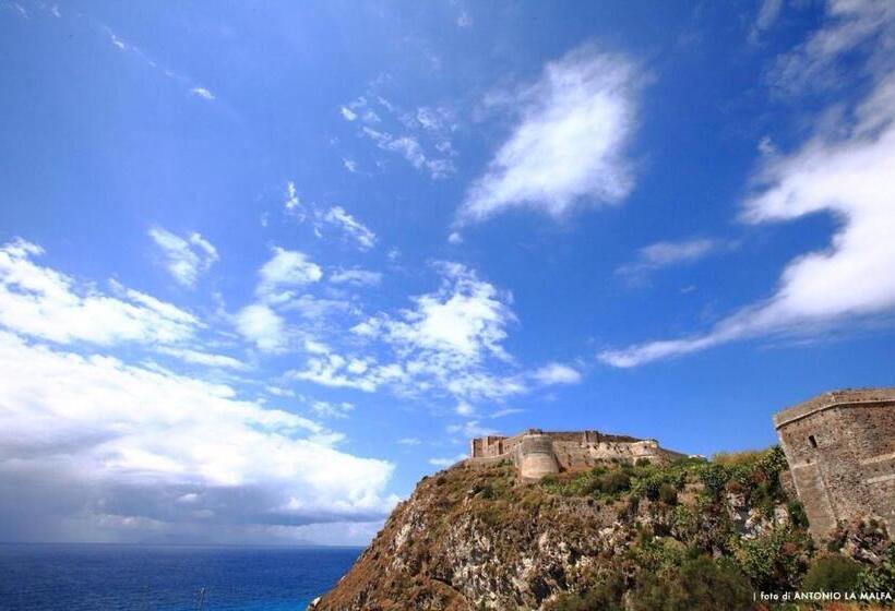 Bed and Breakfast Manzoni Elements