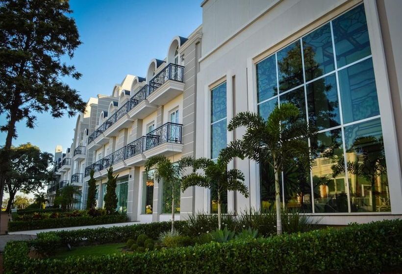 هتل Bisinii Boutique