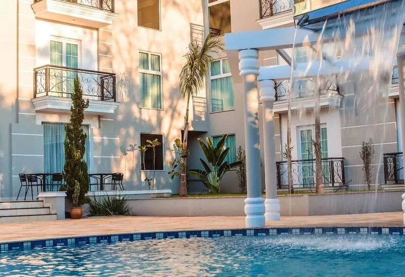 هتل Bisinii Boutique