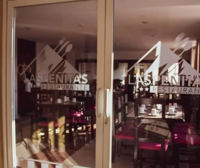 Hotelli De La Peña Inn