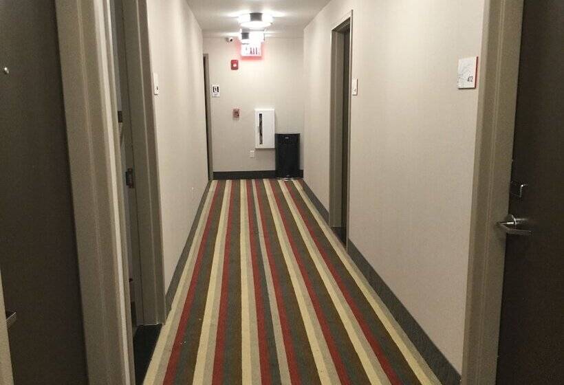 Hotel Ramada By Wyndham Bronx Terminal