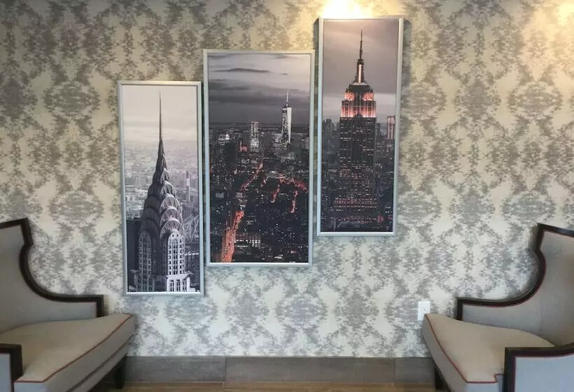 هتل Ramada By Wyndham Bronx Terminal