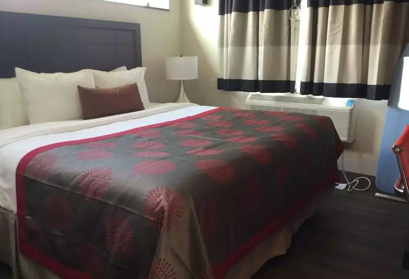 هتل Ramada By Wyndham Bronx Terminal
