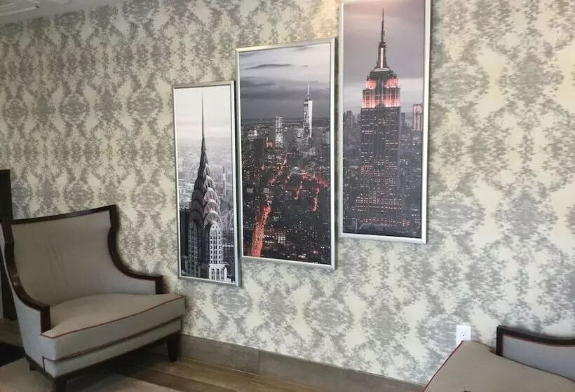 هتل Ramada By Wyndham Bronx Terminal