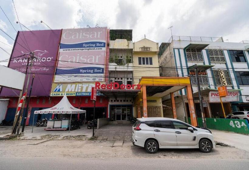 Szálloda Reddoorz At Fella Homestay Medan