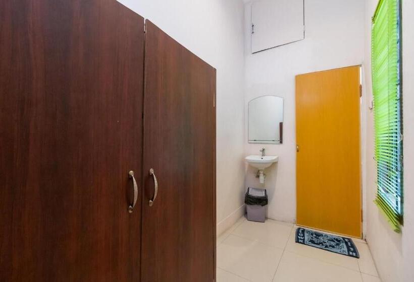 Szálloda Reddoorz At Fella Homestay Medan