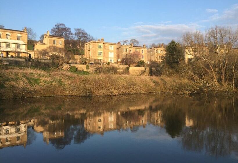 Apple Tree Boutique B&b