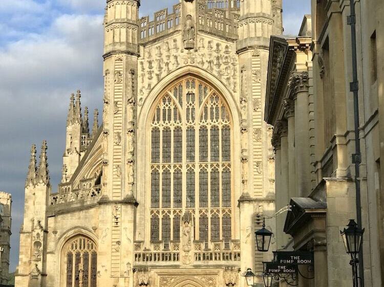 Apple Tree Boutique B&b