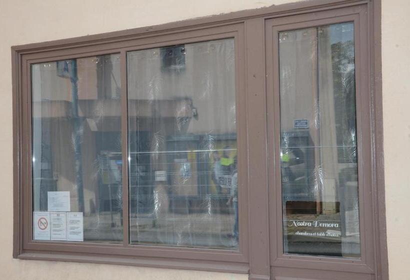 ベッドアンドブレックファースト Nostra Demora