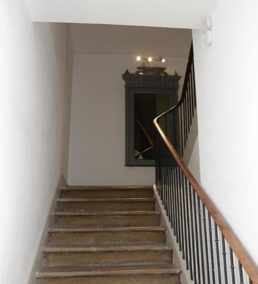 ベッドアンドブレックファースト Nostra Demora