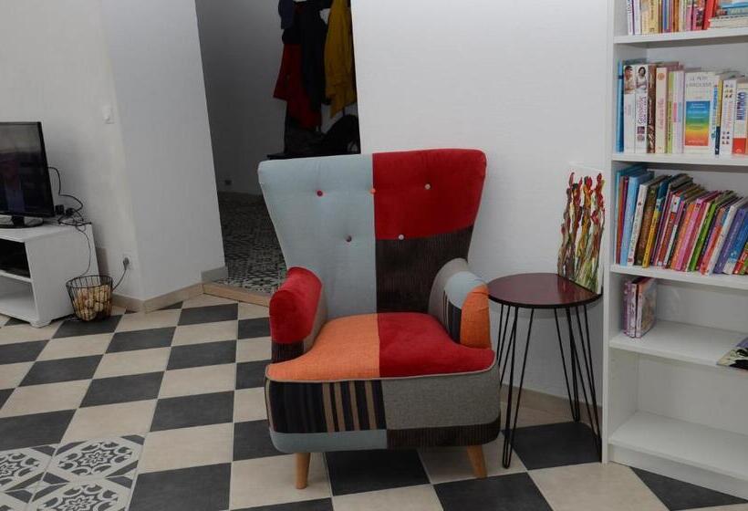 ベッドアンドブレックファースト Nostra Demora