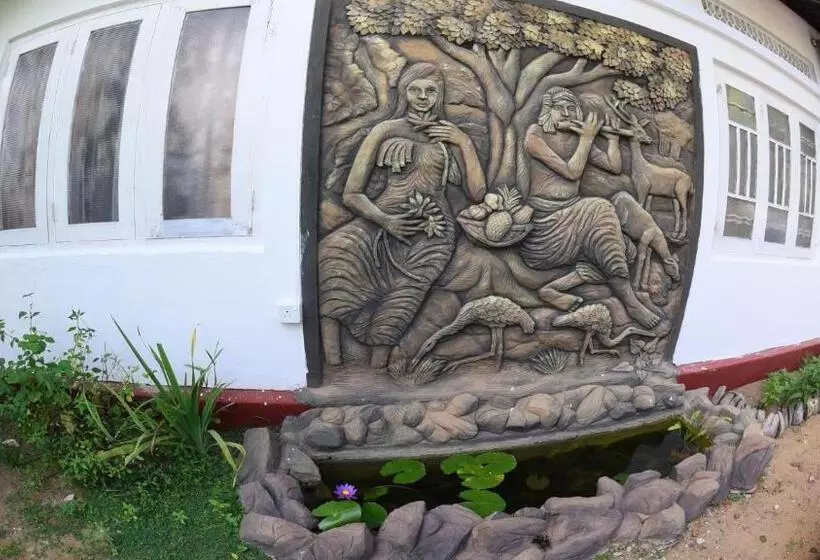 Aamiaismajoitus (B&B) Suriya Ocean Villa