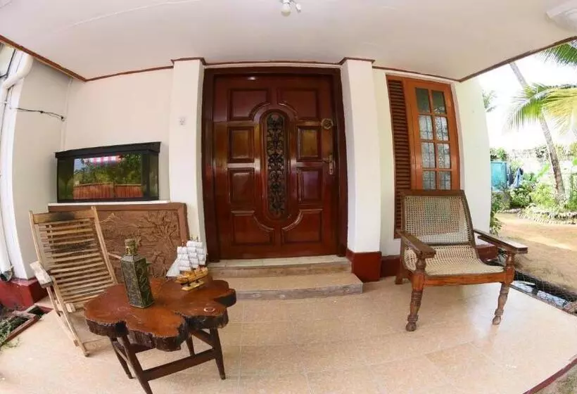 Aamiaismajoitus (B&B) Suriya Ocean Villa