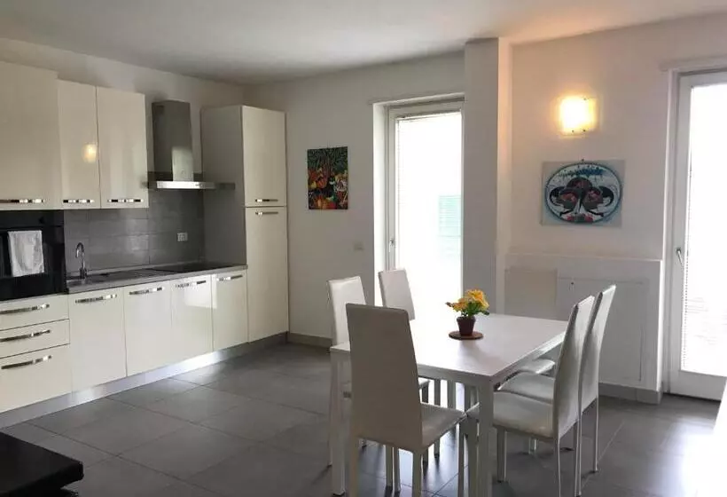 پانسیون Camere E Case Vacanza Residenza Prealba