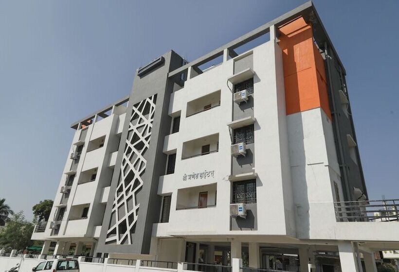 هتل Oyo 18305 Trance Hospitality Services