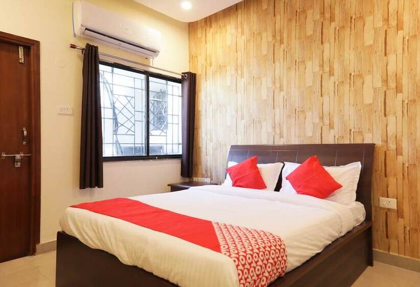 هتل Oyo 18305 Trance Hospitality Services