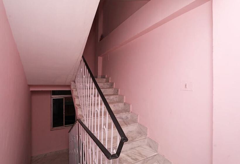 Hôtel Oyo 19685 Sterling Inn