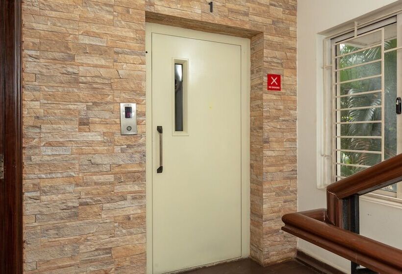 فندق Oyo 23202 Cute Orange Service Apartments