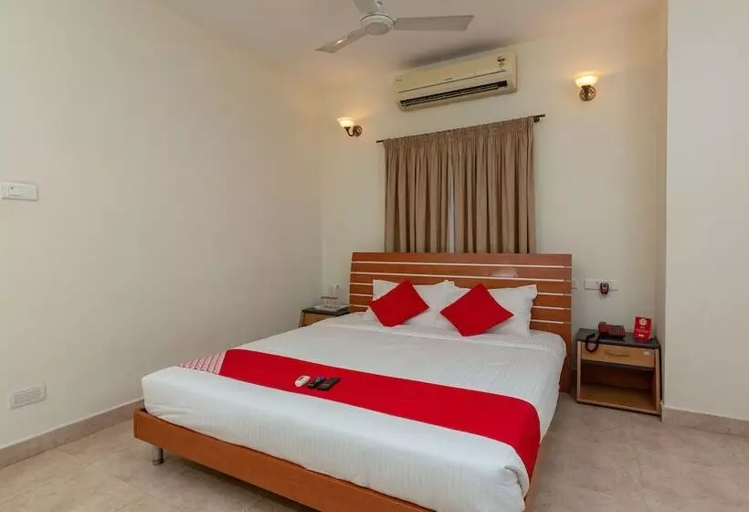 Hotelli Oyo 23202 Cute Orange Service Apartments