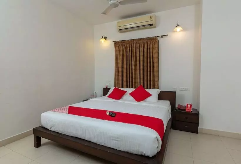 Hotelli Oyo 23202 Cute Orange Service Apartments