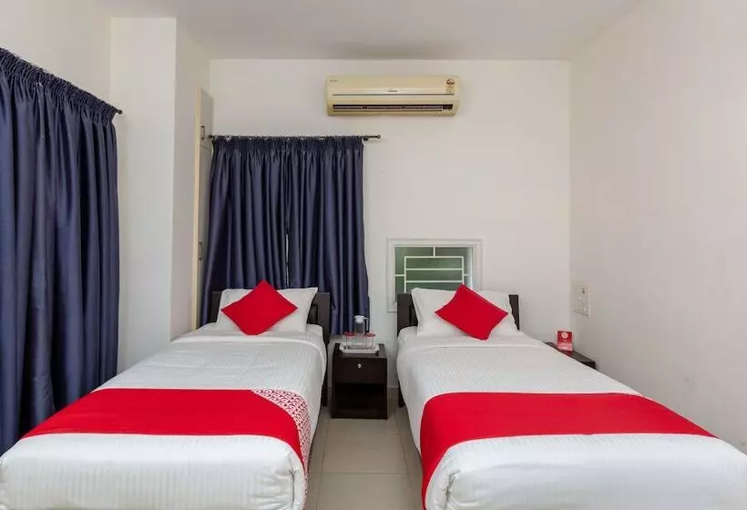 Hotelli Oyo 23202 Cute Orange Service Apartments