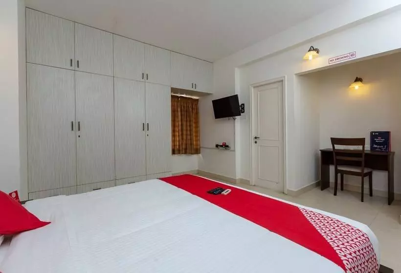 Hotelli Oyo 23202 Cute Orange Service Apartments