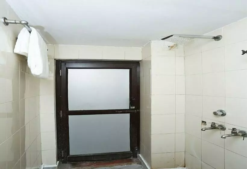 Oyo 17423 Hotel Vishnu Ram