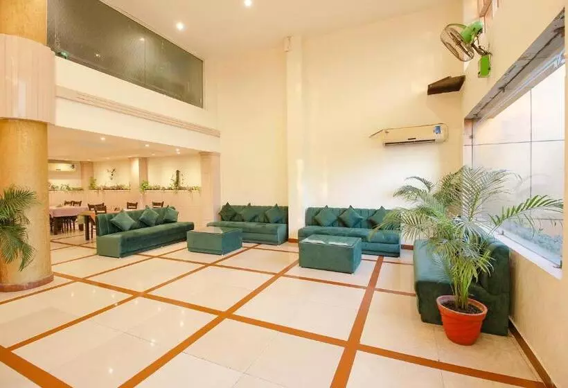 Fabhotel Neena Palace