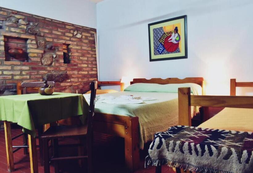 Pension Hostel Ctalamochita