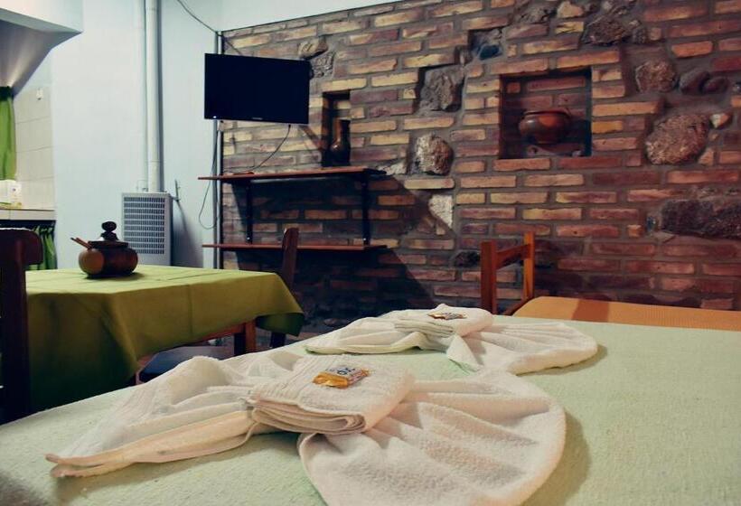 Pension Hostel Ctalamochita