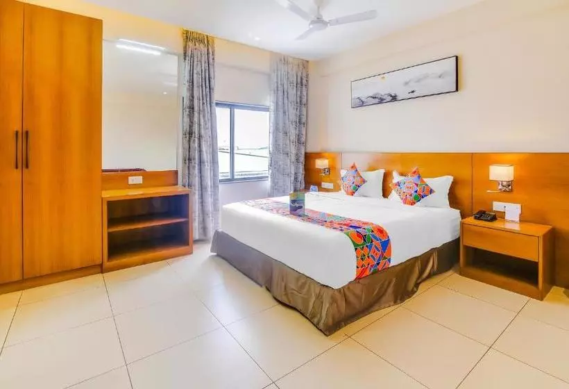 ホテル Fab Ajinkya Residency