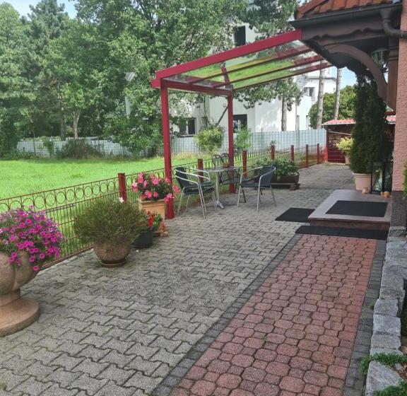 Отель Gästehaus Weber