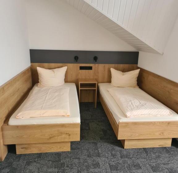 Отель Gästehaus Weber