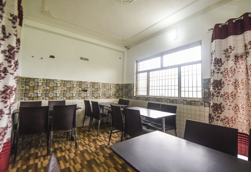 فندق Oyo 15438 Vivek Nomadic