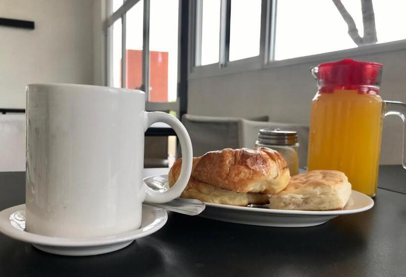 Bed & Breakfast Alondra Boutique