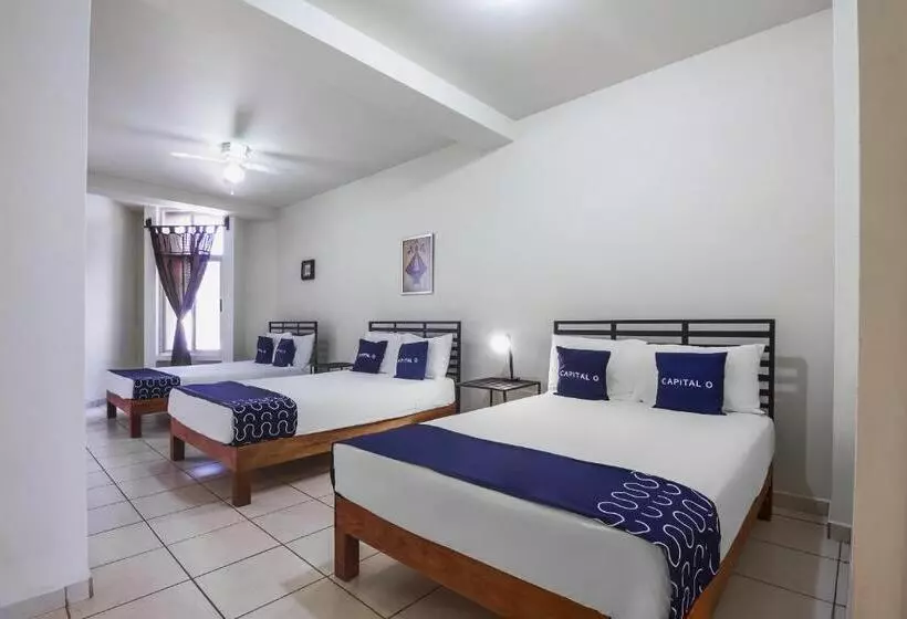 Hotelli Capital O Plaza Galindo