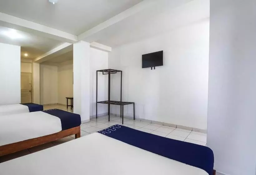 Hotelli Capital O Plaza Galindo