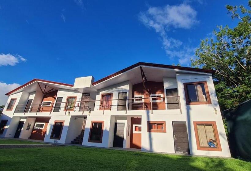 Отель Vive Uvita